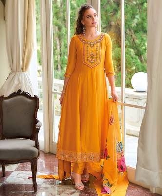 Floral embroidered silk round neck kurta trouser & dupatta set 3