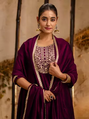 Floral embroidered silk round neck kurta trouser & dupatta set 3