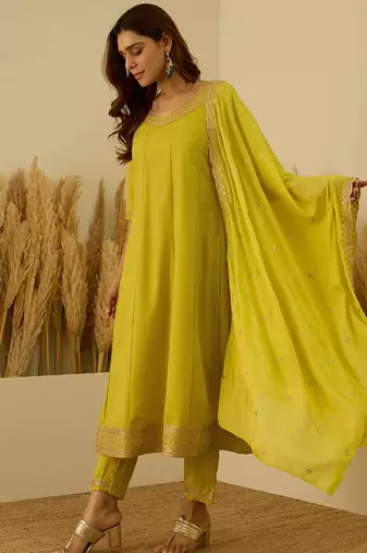 Floral embroidered viscose rayon round neck kurta trouser & dupatta set