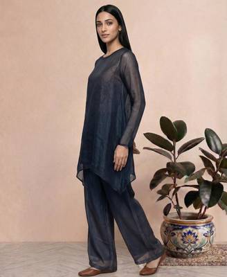 Blue fendi silk tie and dye short kurta with pant 4