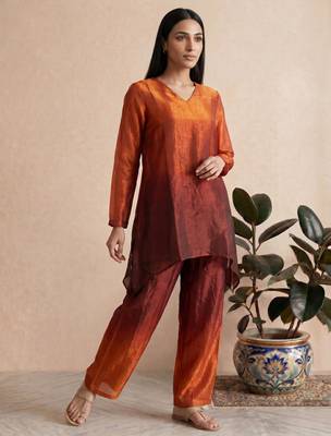 Rust fendi silk tie and dye short kurta with pant 5