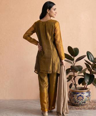 Mehendi fendi silk tie and dye short kurta with pant 2