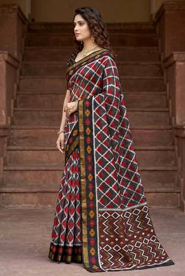 grey woven cotton saree with blouse 3