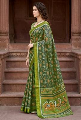 green woven cotton saree with blouse 3