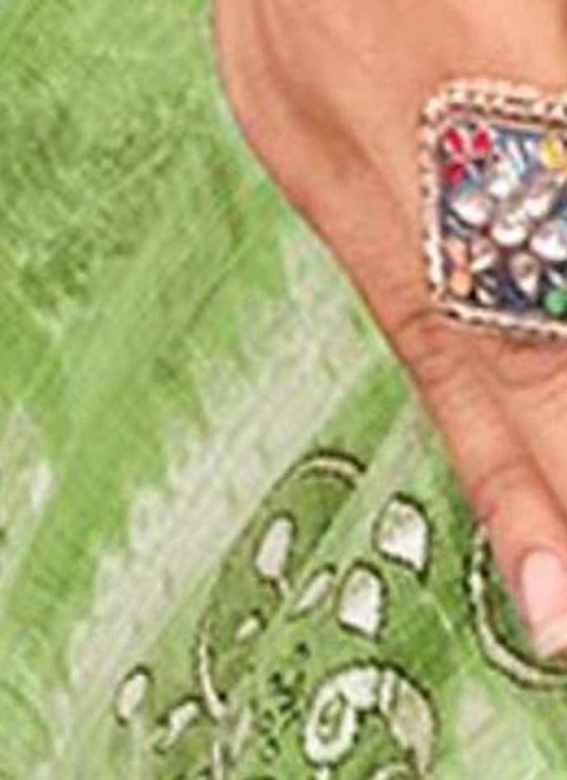 green woven cotton saree with blouse