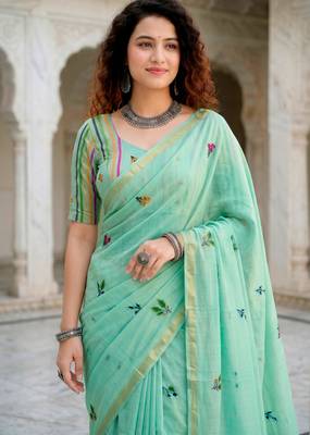 green woven cotton saree with blouse 2