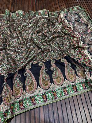 black siroski diamonds twins figure with rich pallu pasmina silk saree 3
