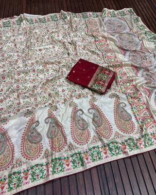 white-maroon siroski diamonds twins figure with rich pallu pasmina silk saree 3