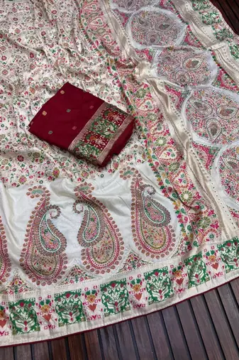white-maroon siroski diamonds twins figure with rich pallu pasmina silk saree