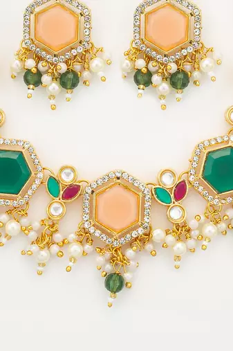 gold plated kundan choker set