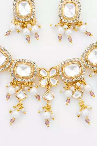 gold plated kundan choker set