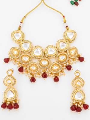 gold plated kundan choker set 5