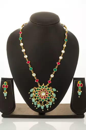 gold plated kundan stone necklace set