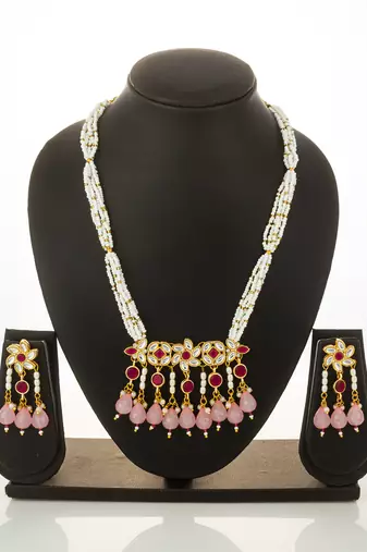 gold plated pearl pendant necklace