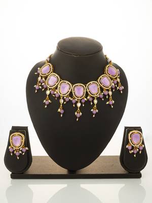 gold plated lavender kundan choker 1