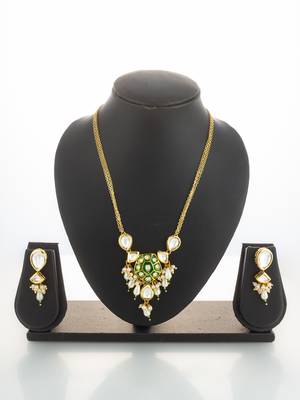 green enamel kundan necklace set 1