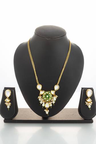 green enamel kundan necklace set