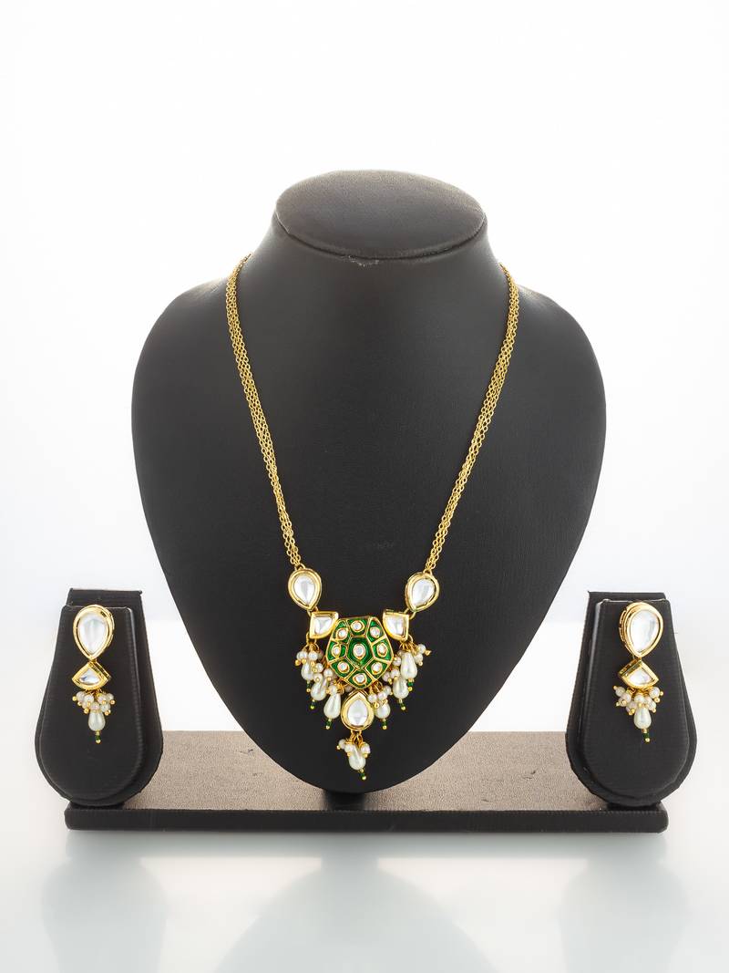 green enamel kundan necklace set