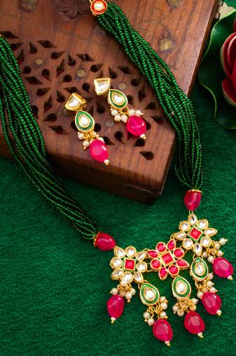 green beaded kundan necklace set