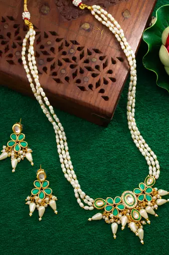 gold plated green kundan necklace set