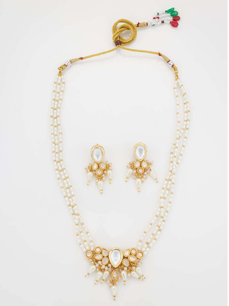 white beaded kundan necklace set