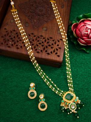 green white traditional necklace set 5