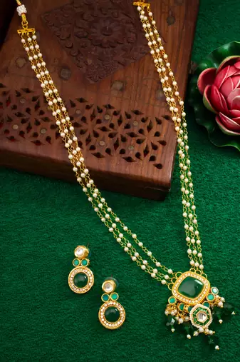 green white traditional necklace set