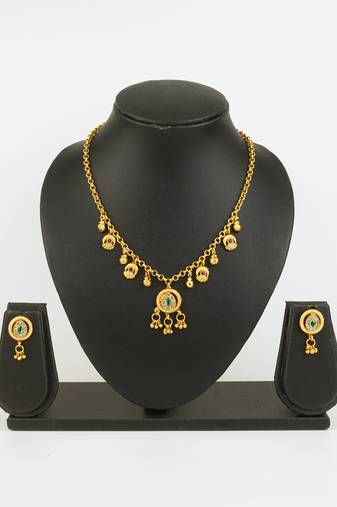 gold plated teardrop necklace set