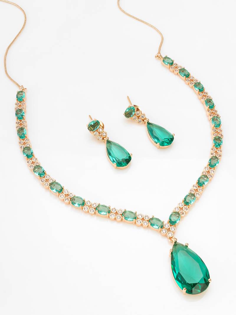 rose gold ad necklace set with emerald green pendant and matching drop earrings