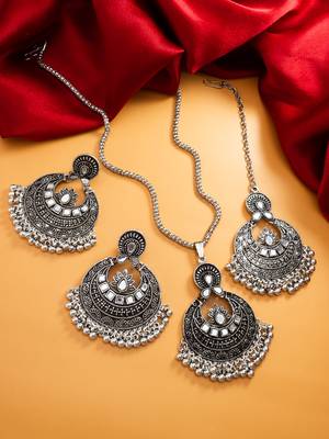 oxidized silver lotus mirror chandbali pendant necklace set with earrings and maang tikka 1