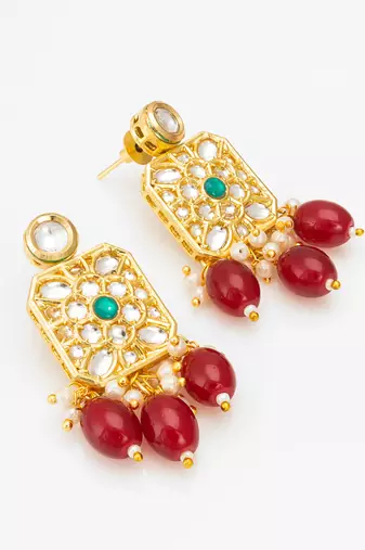 kundan choker-style necklace set with crystal beads earrings and pearl accents