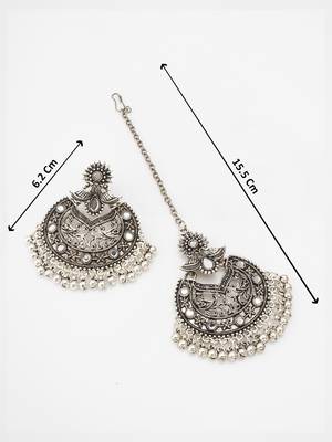 oxidized silver floral chandbali pendant necklace set with mirror work earrings and maang tikka 5