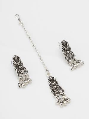 oxidized silver choker necklace set with ghungroo drop earrings and maang tikka for navratri 2