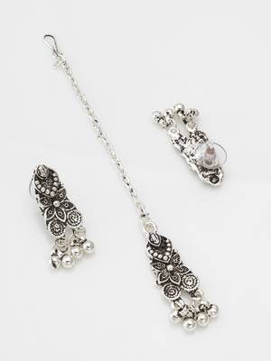 oxidized silver choker necklace set with ghungroo drop earrings and maang tikka for navratri 3