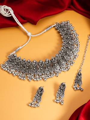 oxidized silver choker necklace set with ghungroo drop earrings and maang tikka for navratri 5