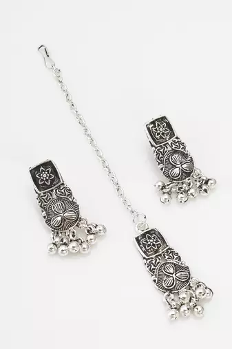 oxidized silver floral panel choker necklace set with ghungroo drops, earrings and maang tikka