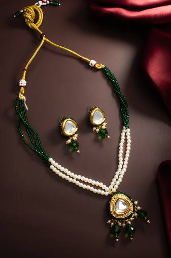 gold plated green beaded necklace set