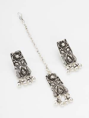 navratri special oxidized silver broad choker necklace set with ghungroo fringe, earrings and maang tikka 2