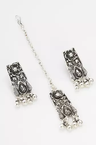 navratri special oxidized silver broad choker necklace set with ghungroo fringe, earrings and maang tikka