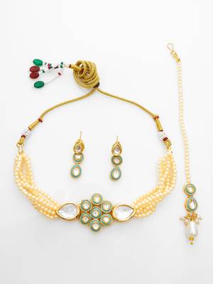 gold plated kundan choker set 2