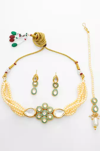 gold plated kundan choker set