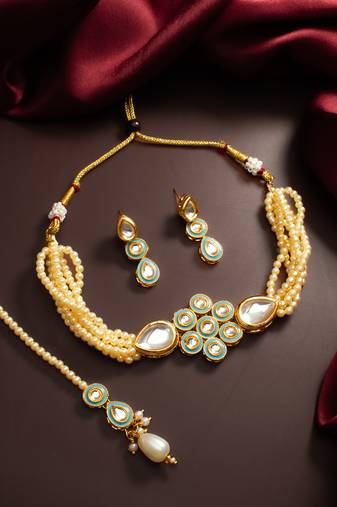 gold plated kundan choker set
