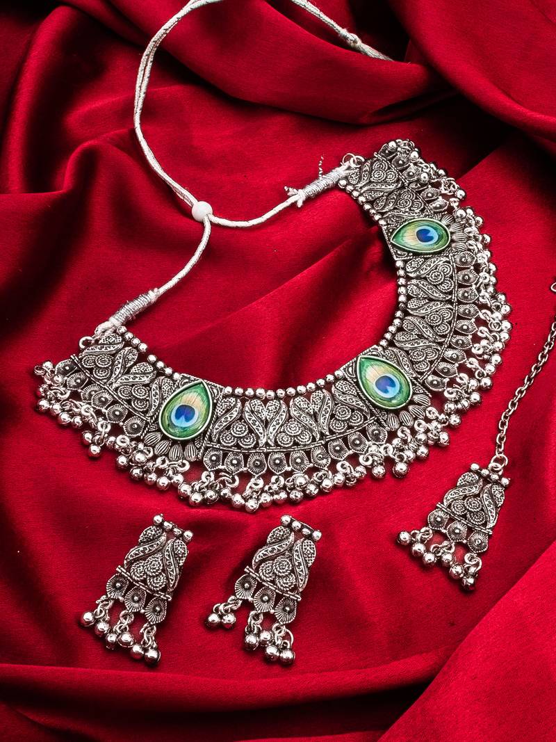 Oxidized Silver Floral Choker Set with Ghungroo Drops & Maang Tikka