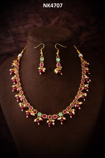 gold plated red beaded choker set