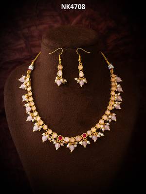 gold plated peach stone choker set 5