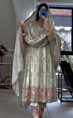 Off white silk blend embroidered gown set 2