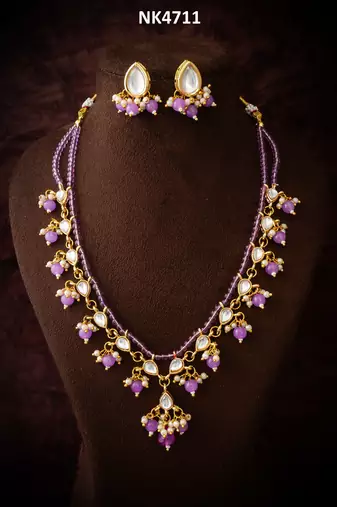 gold plated lavender kundan choker set