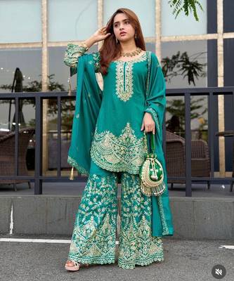 Teal green silk blend embroidered palazzo set 2