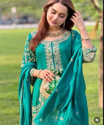 Teal green silk blend embroidered palazzo set 3