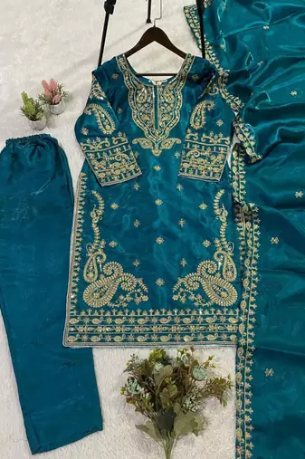 Teal green silk blend embroidered kurta set